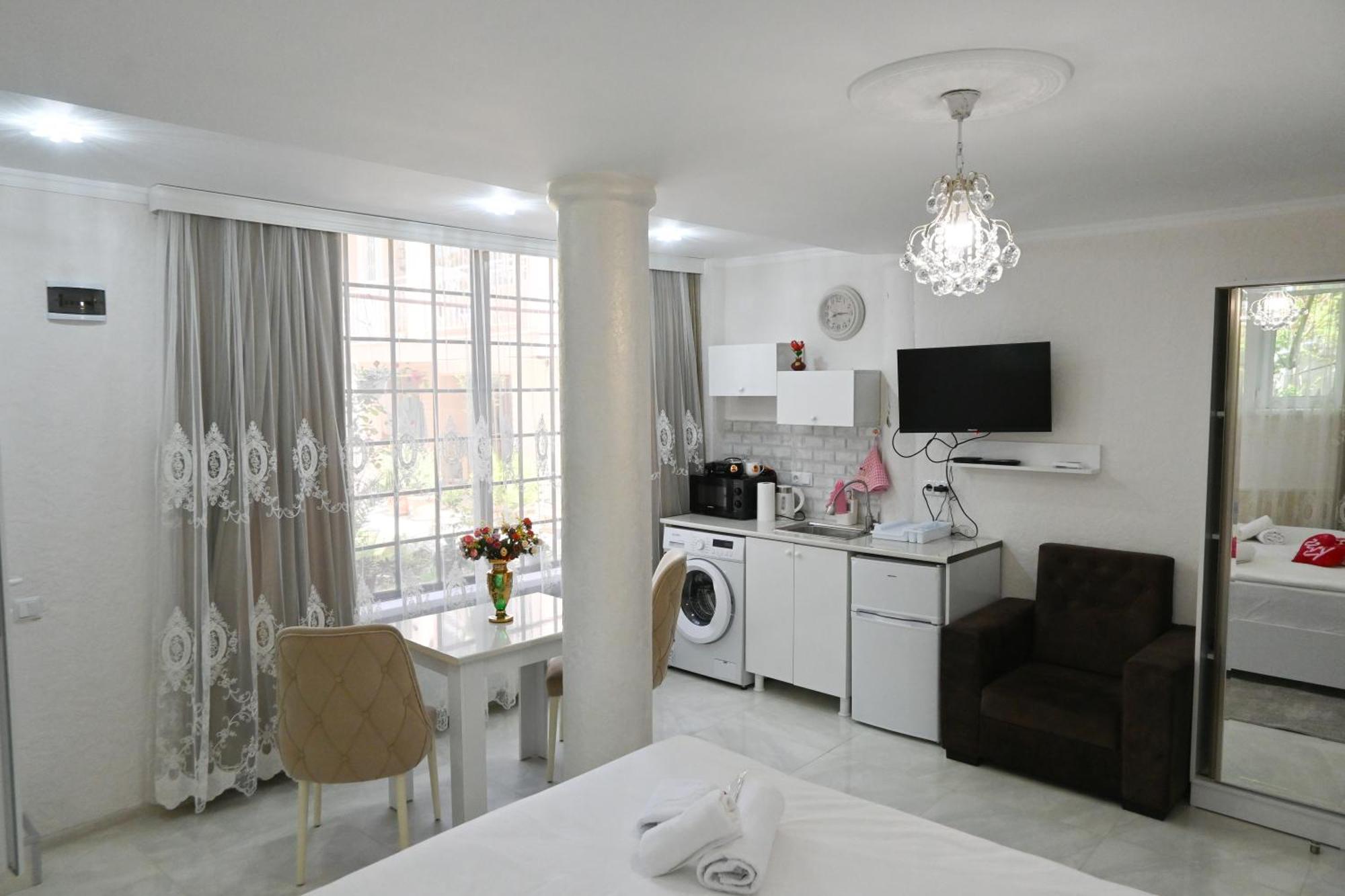 Jerusalem Hotel Kutaisi Ngoại thất bức ảnh