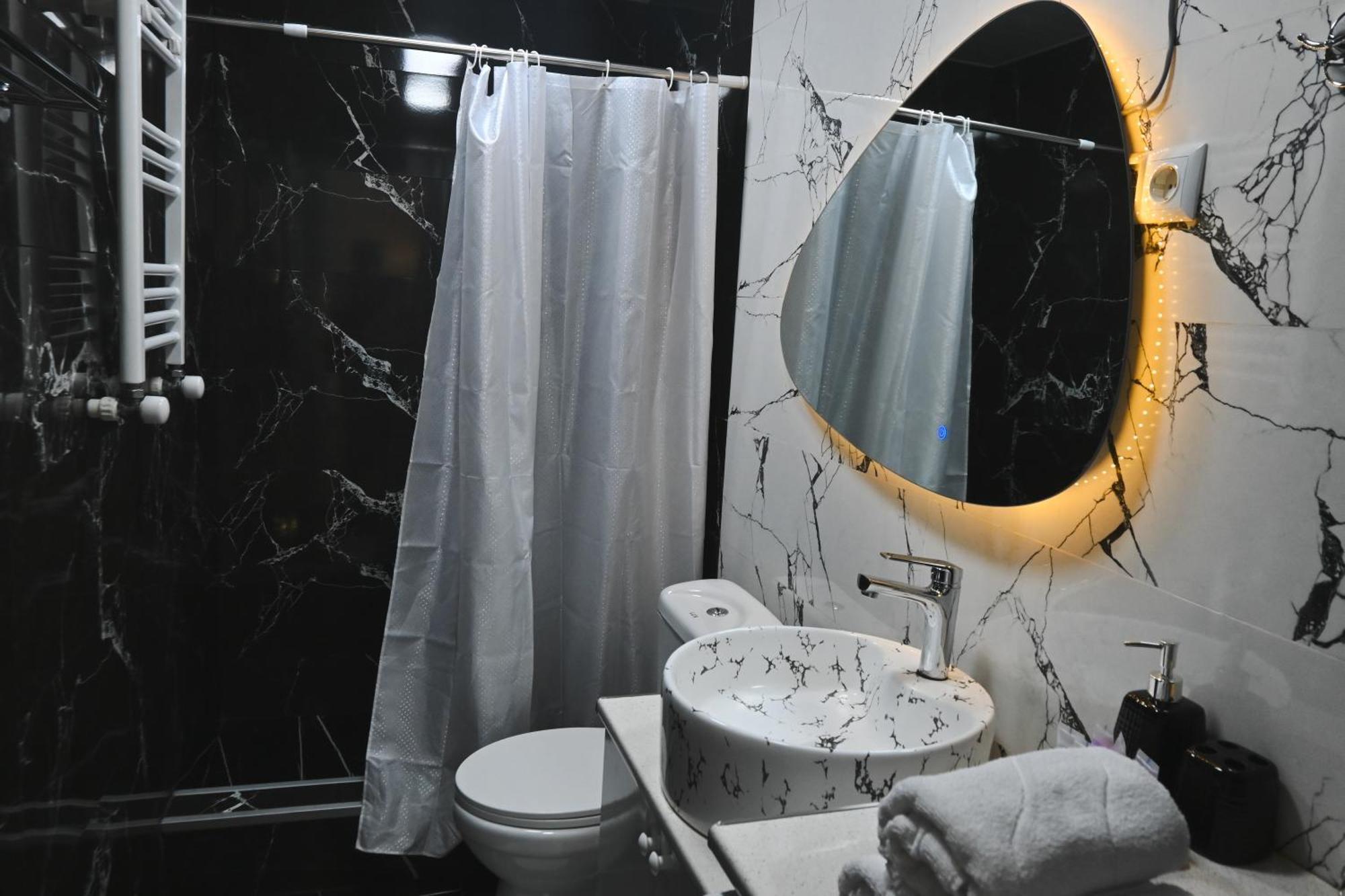 Jerusalem Hotel Kutaisi Ngoại thất bức ảnh