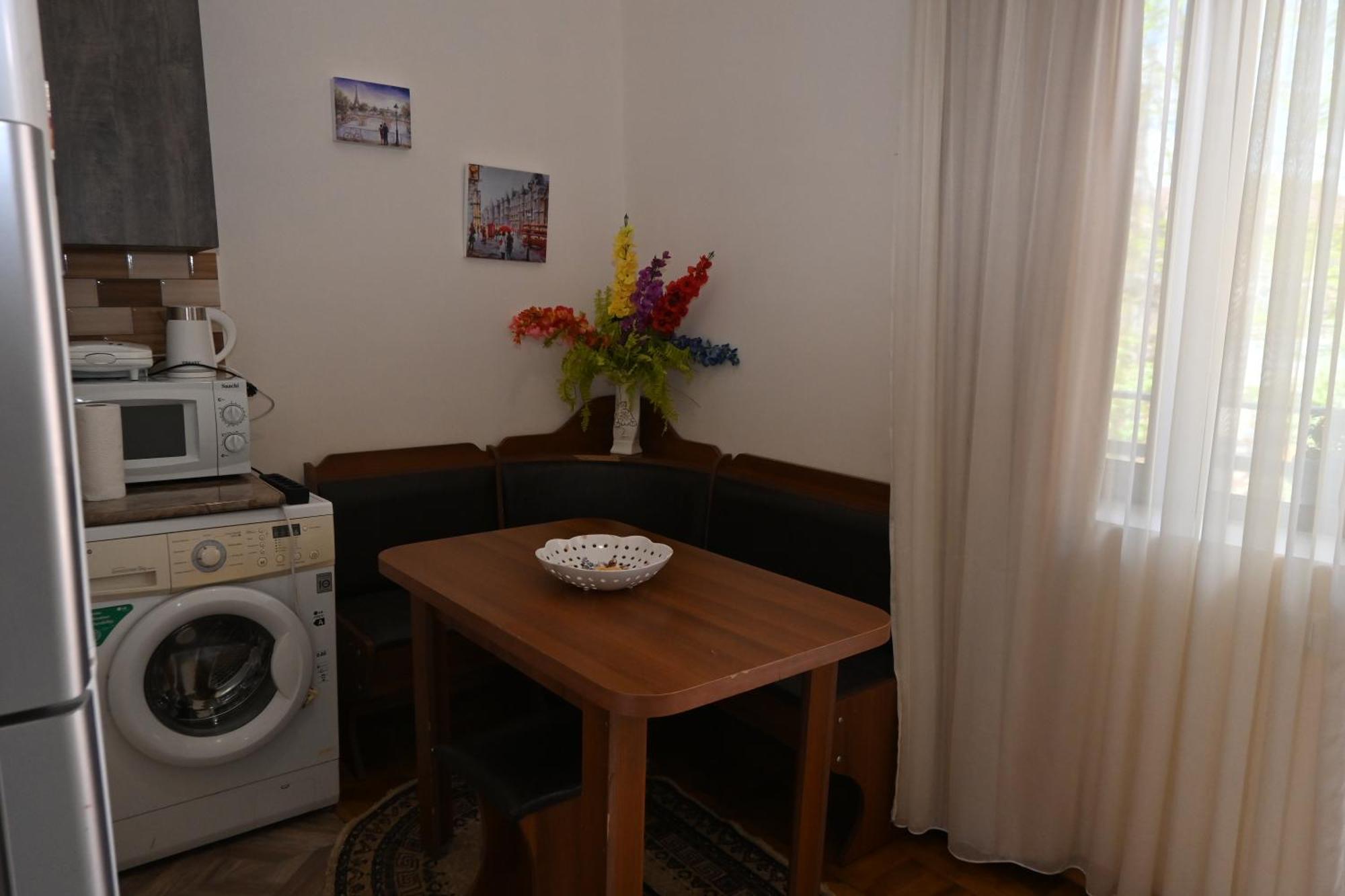 Jerusalem Hotel Kutaisi Ngoại thất bức ảnh